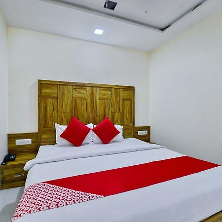 Oyo 10607 Hotel Image Point จ๊อดปูร์ ภายนอก รูปภาพ